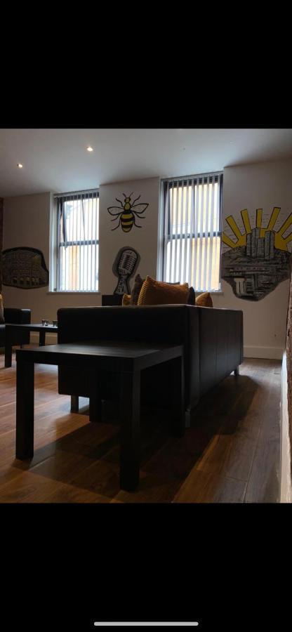 Spacious Shude Hill Apartment With Balcony Manchester Exterior photo