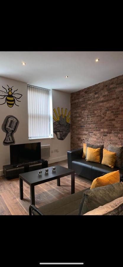 Spacious Shude Hill Apartment With Balcony Manchester Exterior photo