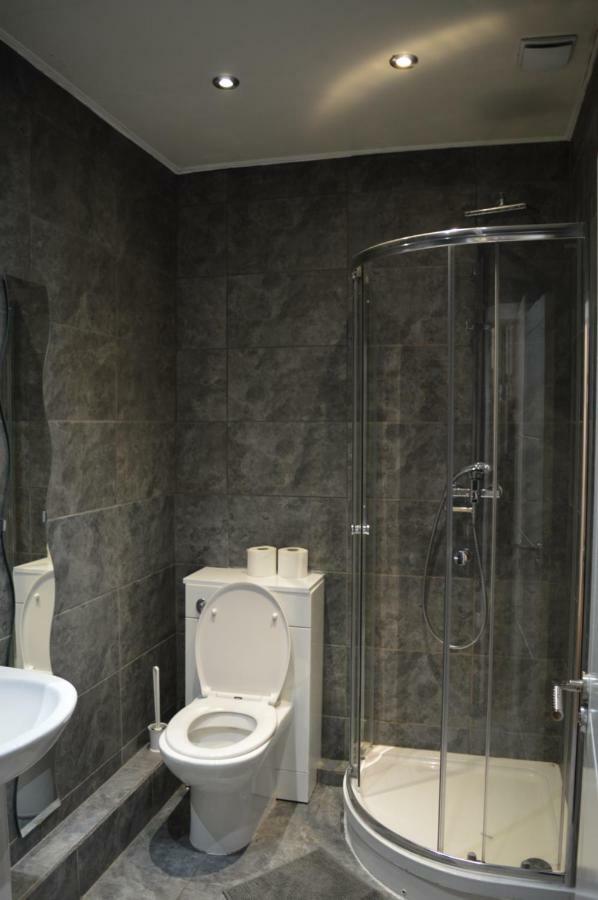 Spacious Shude Hill Apartment With Balcony Manchester Exterior photo