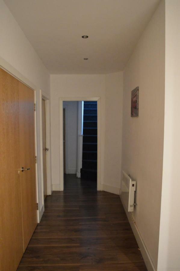 Spacious Shude Hill Apartment With Balcony Manchester Exterior photo