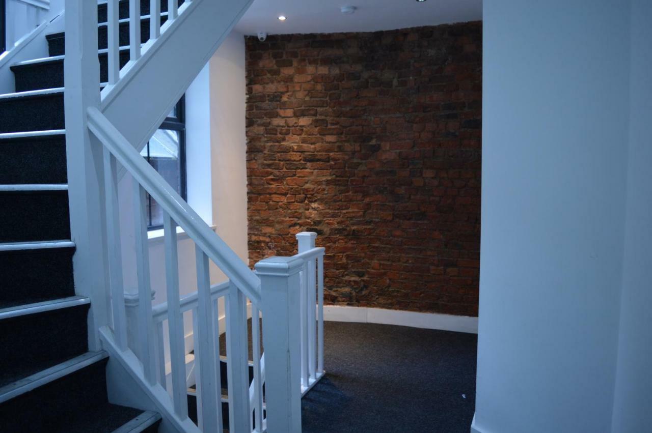 Spacious Shude Hill Apartment With Balcony Manchester Exterior photo
