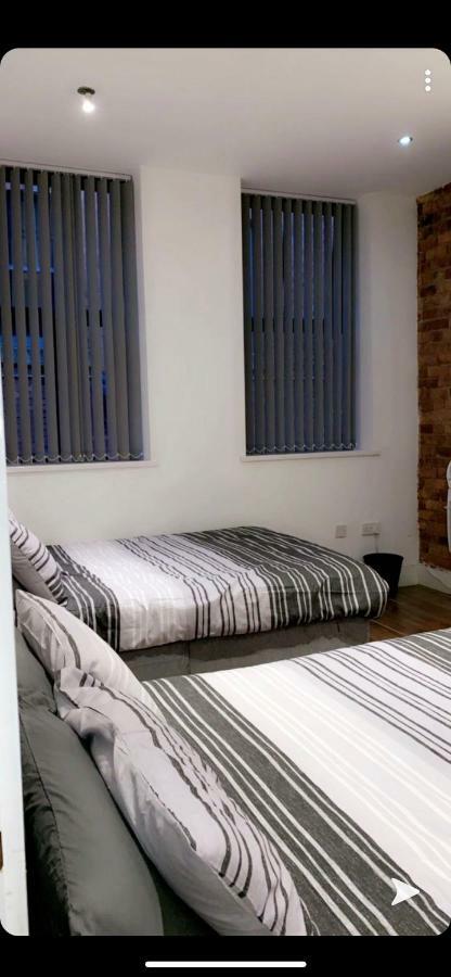 Spacious Shude Hill Apartment With Balcony Manchester Exterior photo